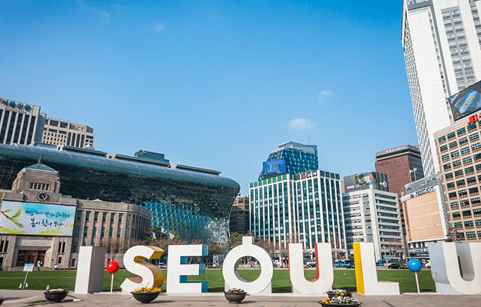 Ibu kota Korea Selatan, Seoul, menawarkan kombinasi sempurna antara tradisi dan modernitas. 