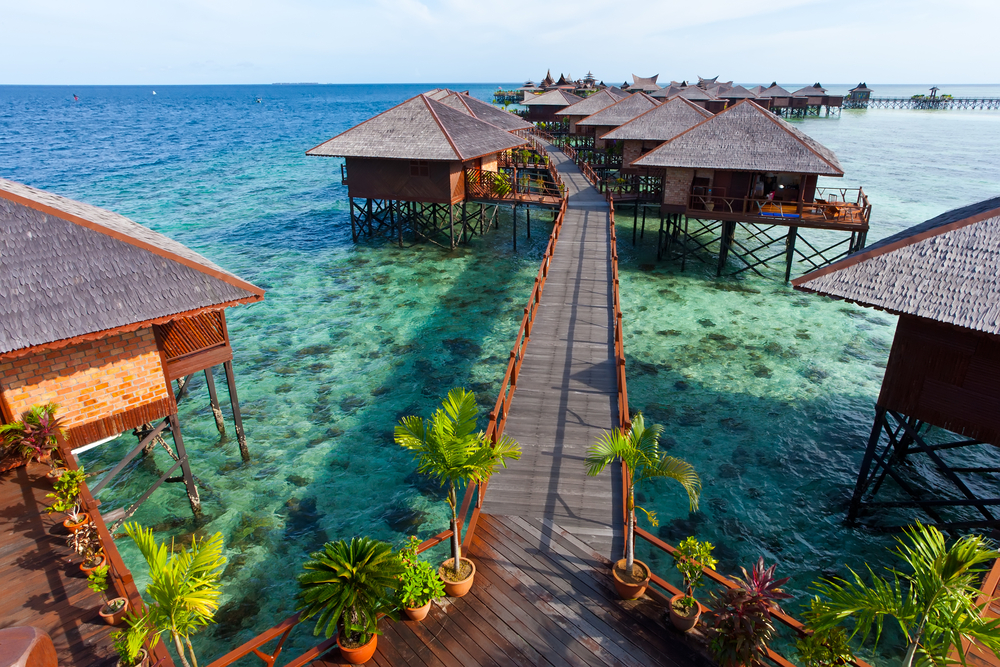 Paket tour semarang ke  malaysia selain bisa ke kuala lumpur bisa juga ke Sabah & Sarawak